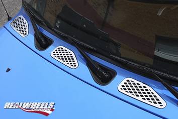 RealWheels - Toyota FJ Cruiser RealWheels Vent Covers - Polished Stainless Steel - 3PC - RW131-1-T0202