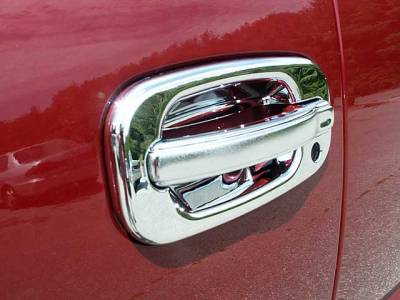 QAA - AVALANCHE 4dr QAA Chrome ABS plastic 8pcs Door Handle Cover DH40198
