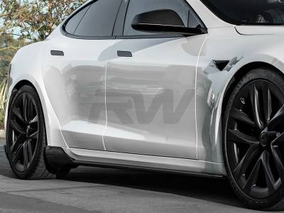RW Carbon - Tesla Model S / Plaid Carbon Fiber Side Skirt Extensions tesla032