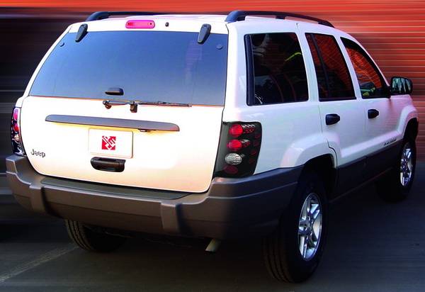 In Pro Carwear - Jeep Grand Cherokee IPCW Taillights - Crystal Eyes - 1 Pair - CWT-CE5002CB