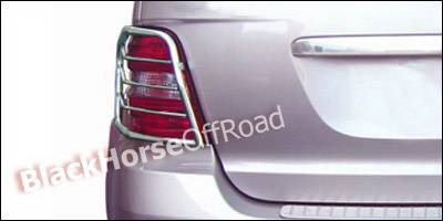 Black Horse - Mercedes-Benz ML Black Horse Taillight Guards