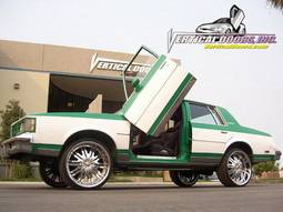 Vertical Doors Inc - Oldsmobile Cutlass VDI Vertical Lambo Door Hinge Kit - Direct Bolt On - VDCOLDCUT7888