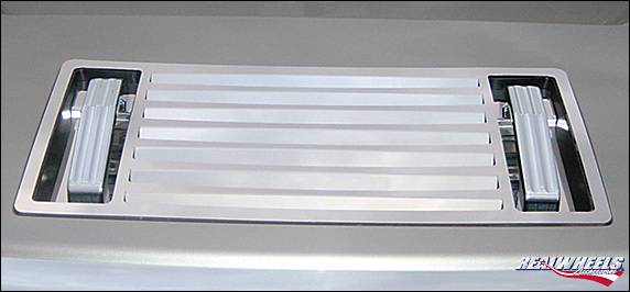 RealWheels - Hummer H2 RealWheels Pocketed 7-Louver Top Grille Overlay with Grooved Billet Aluminum Hood Handles - 5PC - RW100-4-A0102