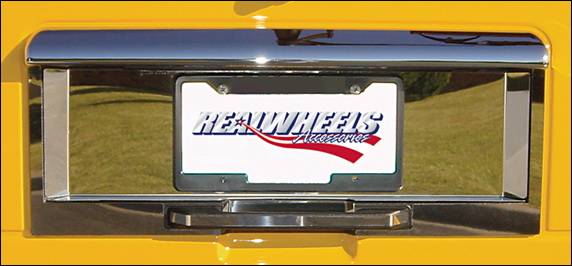 RealWheels - Hummer H2 RealWheels Rear License Plate Trim - Polished Stainless Steel - 5PC - RW109-1-A0102