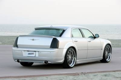 Xenon - Chrysler 300 Xenon Rear Valance with Dual Exhaust Openings - 12504