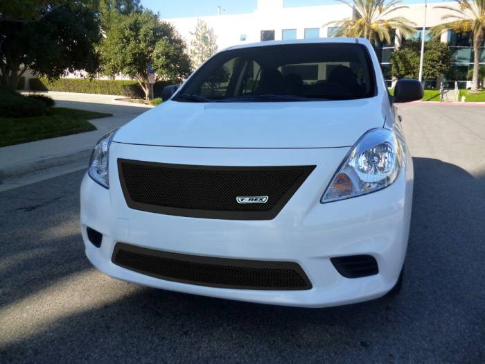 T-Rex - Nissan Versa T-Rex Upper Class Polished Mesh Grille - All Black - 51776