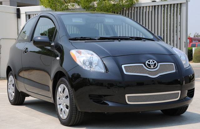 T-Rex - Toyota Yaris T-Rex Upper Class Polished Stainless Mesh Grille - 54926