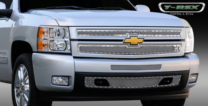 T-Rex - Chevrolet Silverado T-Rex X-Metal Series Studded Main Grille - Polished Stainless Steel - 2PC Style - 6711100