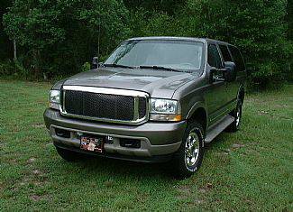 Street Scene - Ford Excursion Street Scene Chrome Grille Shell with Black Chrome Speed Grille - 950-76572