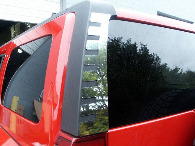 QAA - HUMMER H3 4dr QAA Stainless 2pcs Rear Window Trim HV46311