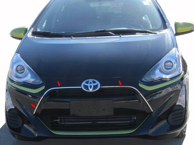 QAA - TOYOTA PRIUS C 4dr QAA Stainless 3pcs Grille Accent SG12705