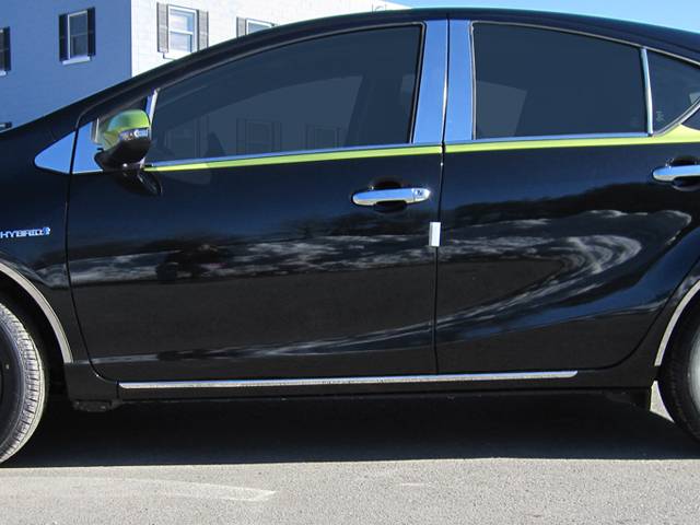 QAA - TOYOTA PRIUS C 4dr QAA Stainless 2pcs Rocker Panel Trim TH12706