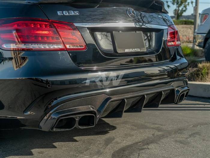 RW Carbon - Mercedes W212 E63 Facelift BRS Style CF Diffuser mercw21219