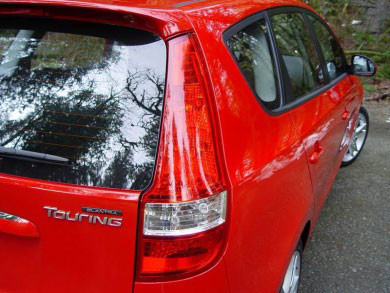 Hyundai Elantra Touring (Wagon) DAR Spoilers OEM Look Roof Wing w/o Light FG-257