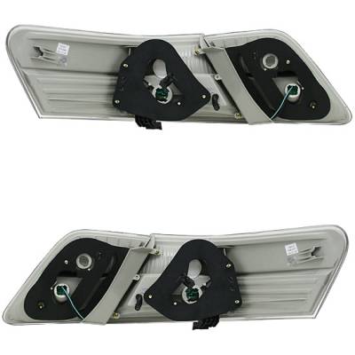MotorBlvd - Toyota Tail Lights - Image 2
