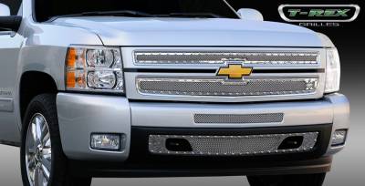 T-Rex - Chevrolet Silverado T-Rex X-Metal Series Studded Main Grille - Polished Stainless Steel - 2PC Style - 6711100 - Image 1