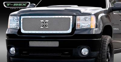 GMC Sierra T-Rex X-Metal Series Studded Main Grille - Polished Stainless Steel - 6712090