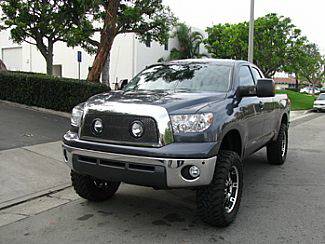 Toyota Tundra Street Scene Grille Shell with Lights Package - Black Chrome - 950-76570
