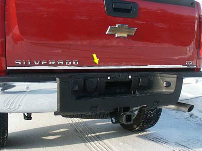 CHEVROLET SILVERADO 2/4dr QAA Stainless 1pcs Tailgate Accent RT39181