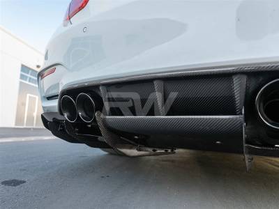 RW Carbon - BMW F8X M3/M4 Varis Style CF Diffuser+Undertray bmwf8x016 - Image 3