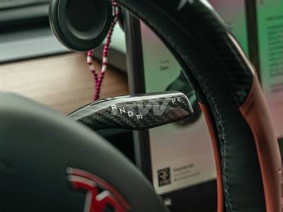 RW Carbon - Tesla Model 3 / Y Carbon Fiber Gear Shifter Covers tesla026 - Image 3