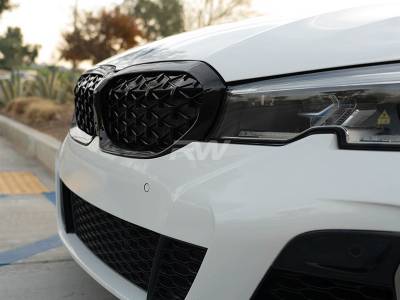 RW Carbon - BMW G20 330i M340i Gloss Black Diamond Front Grilles bmwg20006 - Image 4